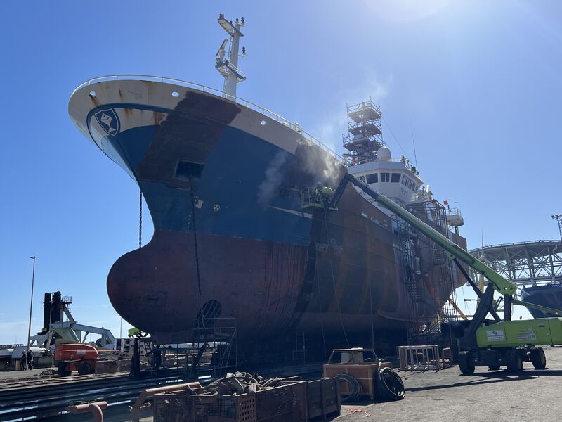 In the Port of Las Palmas, we are attending to the OCEAN VENTURE.